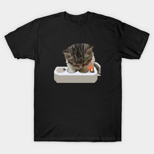 the charcing cat - pixelart T-Shirt by nurkaymazdesing